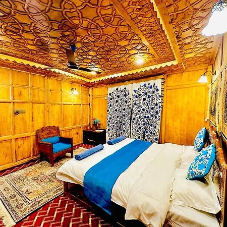 New Zealand Group Of Houseboats Hotel Srīnagar Kültér fotó