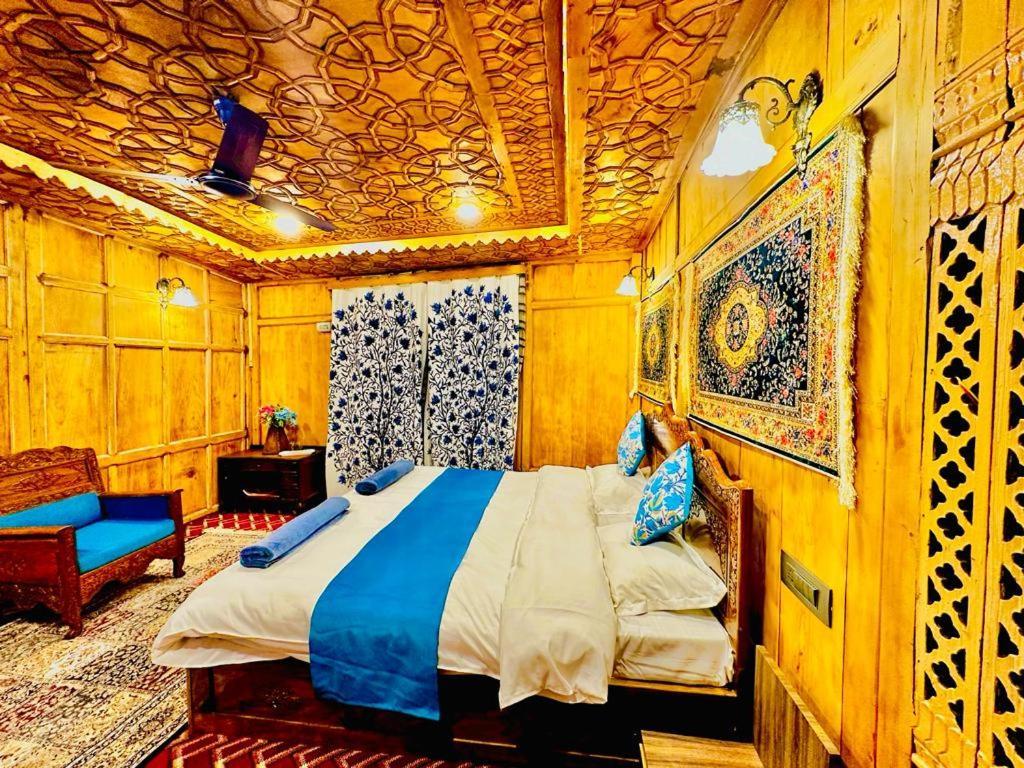 New Zealand Group Of Houseboats Hotel Srīnagar Kültér fotó