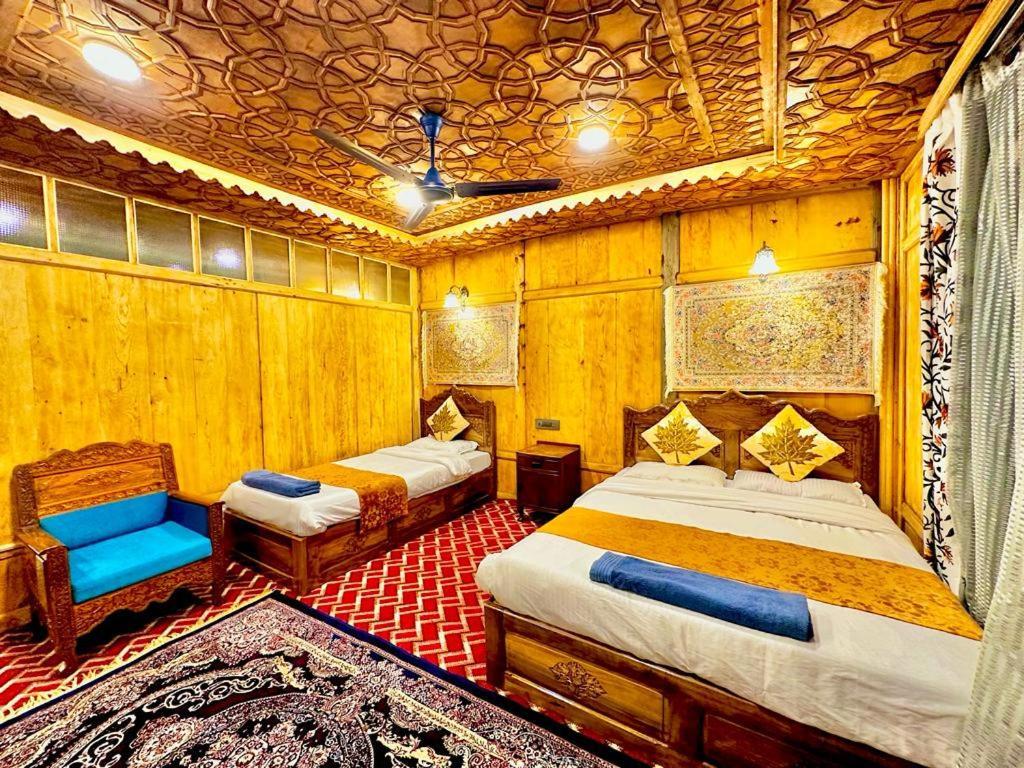 New Zealand Group Of Houseboats Hotel Srīnagar Kültér fotó