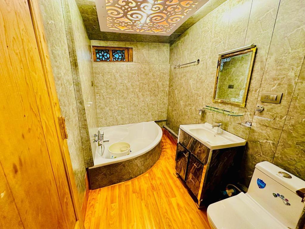 New Zealand Group Of Houseboats Hotel Srīnagar Kültér fotó